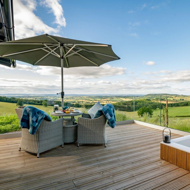 Kestrel Retreat Stunning Views from Private Decking Area